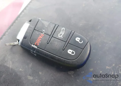 2015 Chrysler 200 Limited z USA, uszkodzony, nr VIN 1C3CCCAB1FN561040